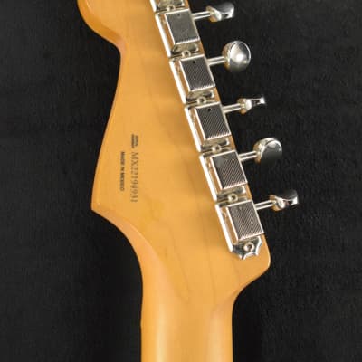Fender H.E.R. Signature Stratocaster Chrome Glow image 7