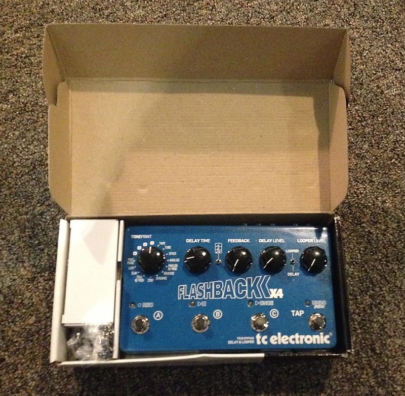 TC Electronic Flashback X4 Delay and Looper Pedal