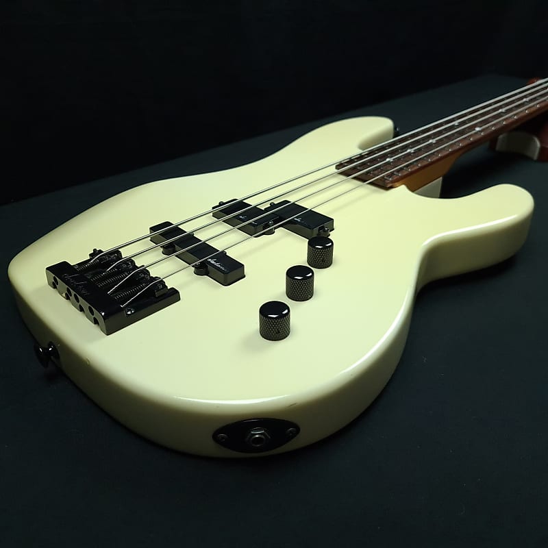 Charvel Model 2B 1988 Pearl White Made in Japan Vintage Bass