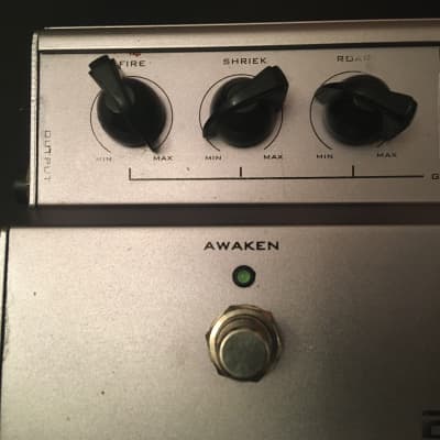 ギター ROCKTRON SILVER DRAGON VALVE DISTOTION Rocktron Silver Dragon Tube Valve Multi Distortion Guitar