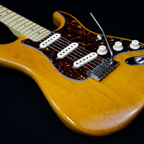 MINT! Fender American Deluxe Stratocaster Amber & Fender Case image 8