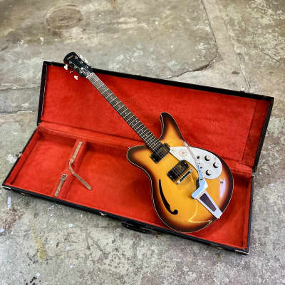 Yamaha AE-11 Natural Jazz Box Guitar Vintage 1967 w/Original 
