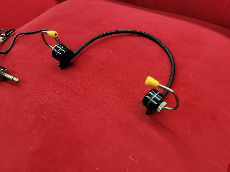 Unknown Vintage WWII Military headphones - Black image 1