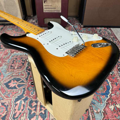 1954 Fender Stratocaster Reissue Custom Edition /EXTRAD 1993