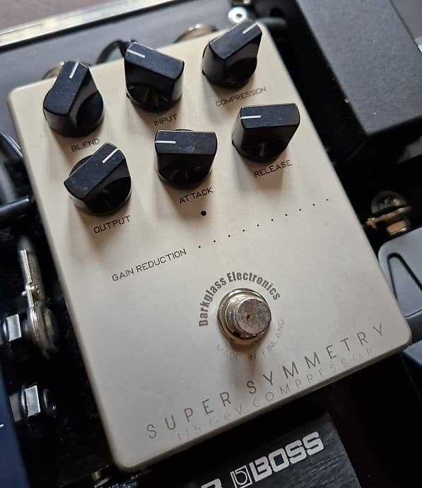 Darkglass Electronics Super Symmetry Compressor