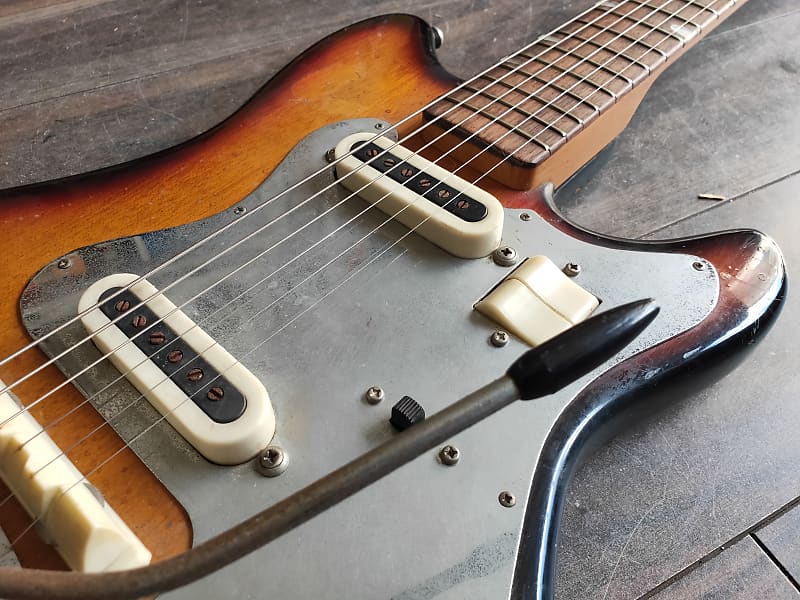 1960's Guyatone LG-65T Vintage Electric Guitar (Sunburst)