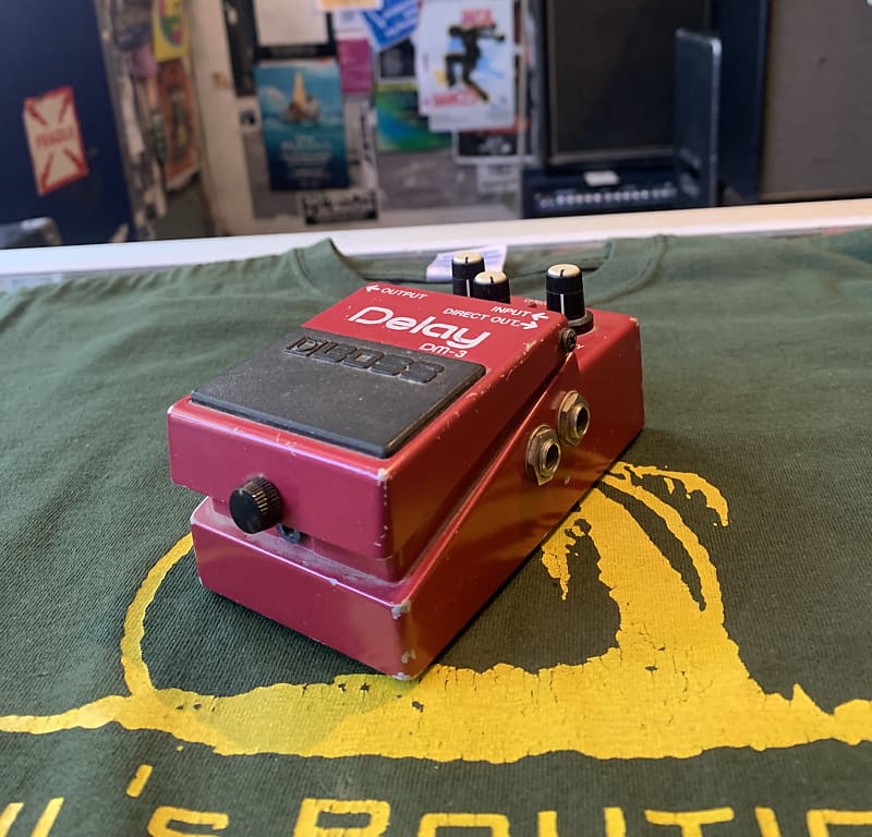 ギター BOSS DM-3 Feature – 1984 BOSS DM-3 Delay