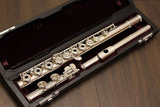 Yamaha 684 flute deals