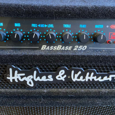 Hughes & Kettner BassBase 250 Head with matching 2x12 Cab image 4