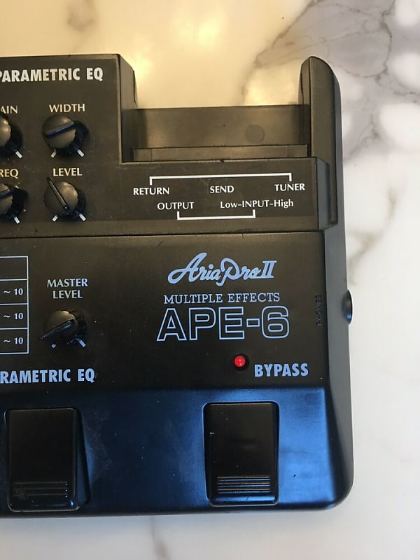 Aria Pro II APE-6 Multi Effects Delay Chorus Parametric EQ