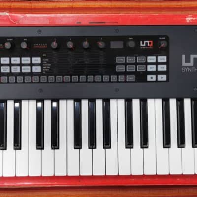 IK Multimedia Uno Synth Pro 37-key analog synthesizer image 1