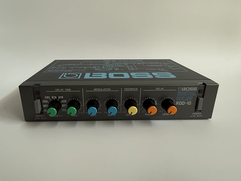 BOSS　RDD-10　DIGITAL DELAY　ハーフラックタイプ　ディレイ Vintage Boss RDD-10 Micro/Half Rack Delay- I Use This Delay
