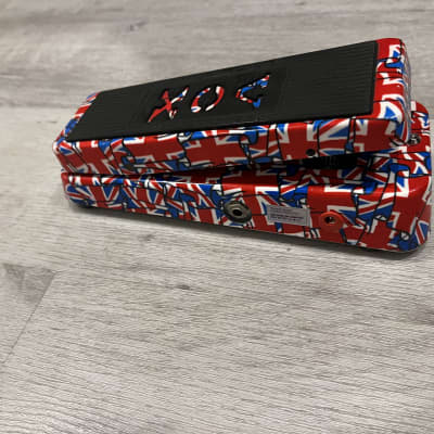 Limited Edition UNION JACK Vox V847 Wah w/Bag Made in USA Modded w/True Bypass, LED, DC Jack, Increased ‘Vocal’, Wahwah, Volume Boost— Placebo Farm image 4