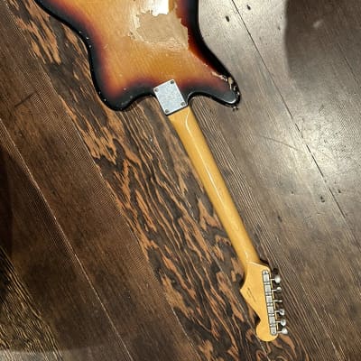 Fender Kurt Cobain Road Worn Jaguar Left-Handed converted to Right Handed 2010 - 3-Color Sunburst image 2