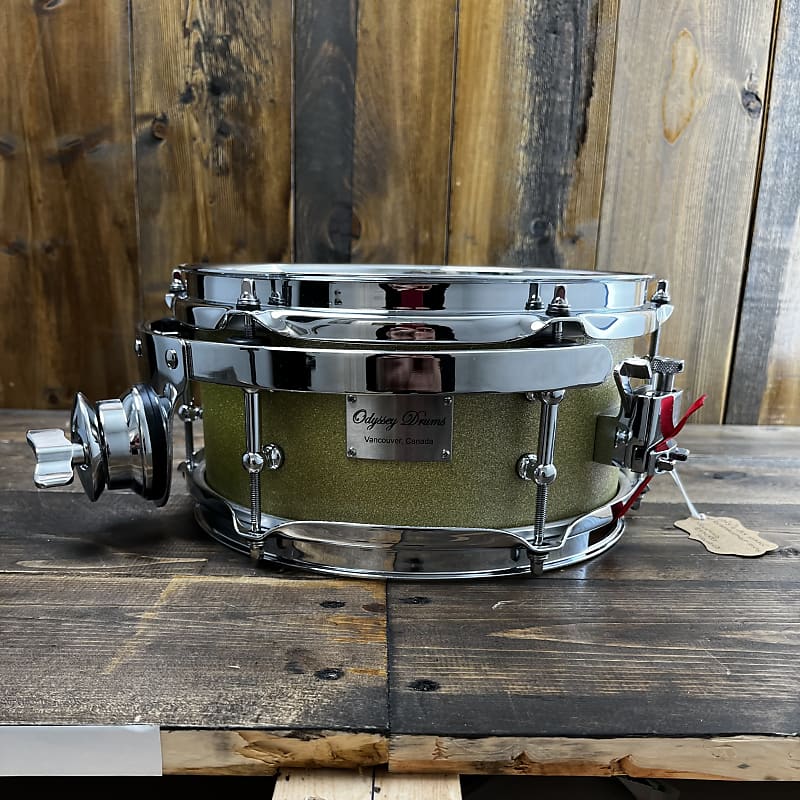 Odyssey 10X5 Maple Snare Drum 2022 - Gold Sparkle Bild 1
