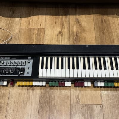 Roland SH-2000 37-Key Synthesizer 1974 - 1979 - Black