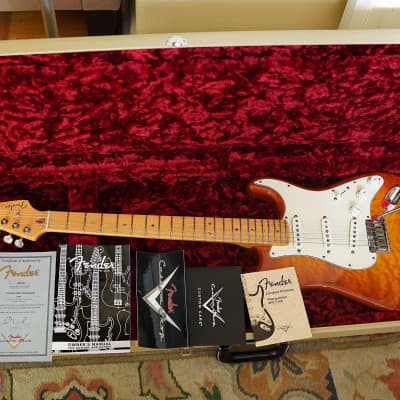FENDER STRATOCASTER CUSTOM SHOP DELUXE QUILT MAPLE TOP FROM 2012