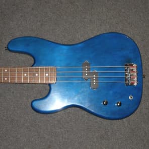 Phantom Bass 80's Trans Blue image 3