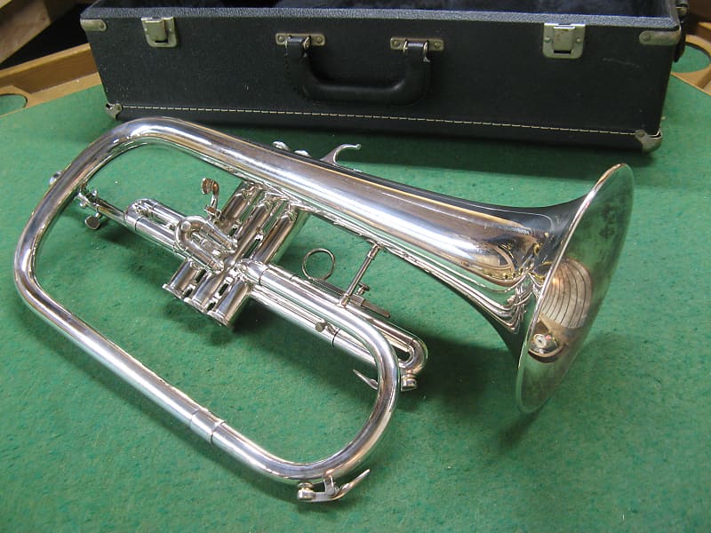 Blessing XL Flugelhorn 1981 in Silver- Excellent Refurbished Condition -  Case & Blessing 4 MP