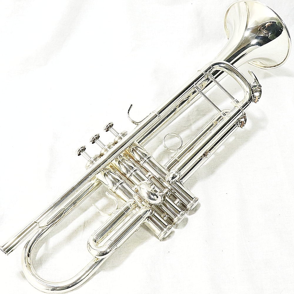 Yamaha YTR-8335S Xeno Series Bb Trumpet | Reverb Canada