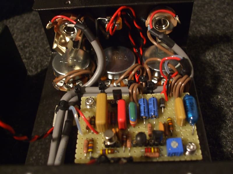 SABBATH BLISS phantom fx fuzz box guitar pedal tone bender