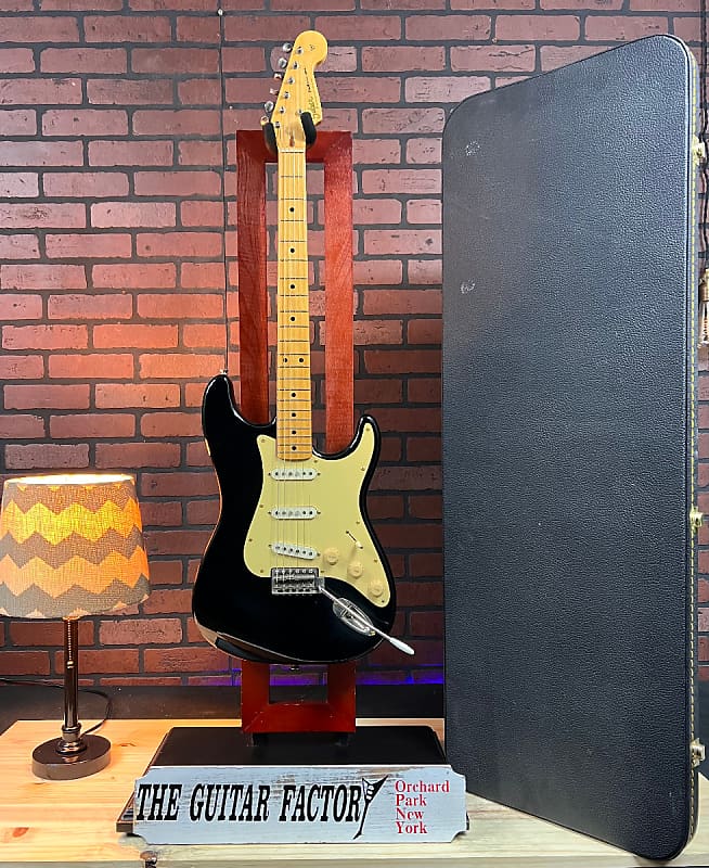 Yamaha SR450S Super Rock'n Roller Stratocaster (Black) Maple
