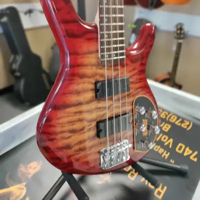 Cort ACTION-DLX-PLUS-CRS Action Bass 2022 Cherry Red Cort ACTION-DLX-PLUS-CRS Action Bass 2022 Cherry Red