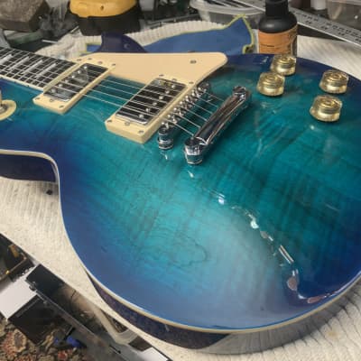 GROOVE FACTORY LP Standard 2022 - Trans Blue Flame 8 lbs ! Free gigbag for sale