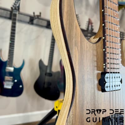 Skervesen Raptor 6 Electric Guitar w/ Case-Walnut image 9