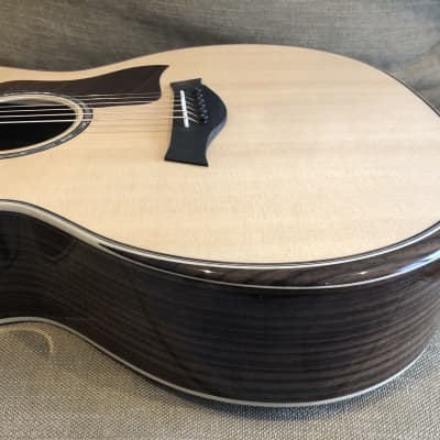 Taylor 814ce DLX Sitka Spruce/Indian Rosewood Grand Auditorium with V-Class Bracing Natural 2018 image 3