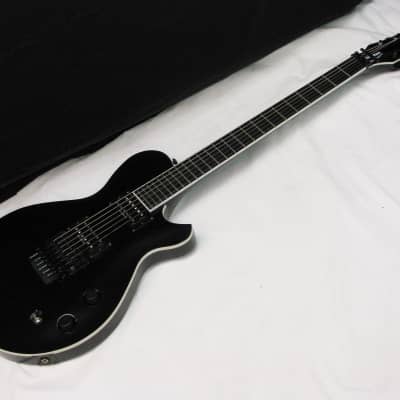 Michael Kelly Patriot Magnum Tremolo electric guitar Gloss Black w/ Case - Floyd image 3