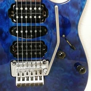1993 USA Washburn MG-104 Electric Guitar with Locking Trem