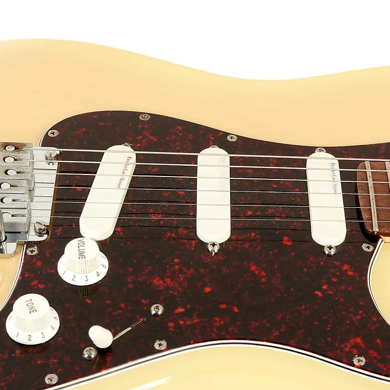 Fender Strat Plus Deluxe Electric Guitar image 8
