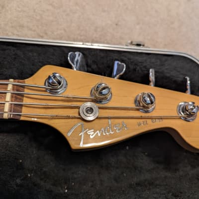 Fender American Deluxe Jazz Bass Fretless 2000 - Black w/ Tortoiseshell Pickguard image 8