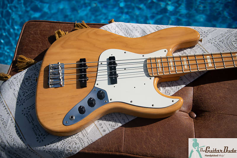 2004 Fender JB75-90 1975 Jazz Bass Reissue - Vintage Natural 2004 Fender JB75-90 1975 Jazz Bass Reissue - Vintage Natural