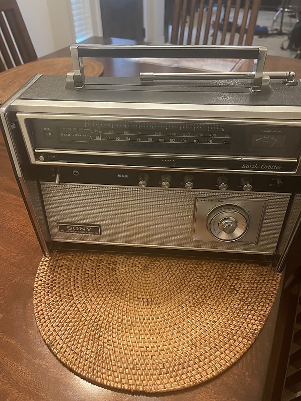 Vintage SONY Earth Orbiter CRF-5100 10-band SHORTWAVE Radio | Reverb