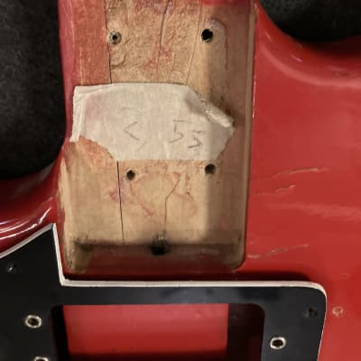 Hofner 173 LEFTY body+pickguard 1960’s - original red lacquer image 5