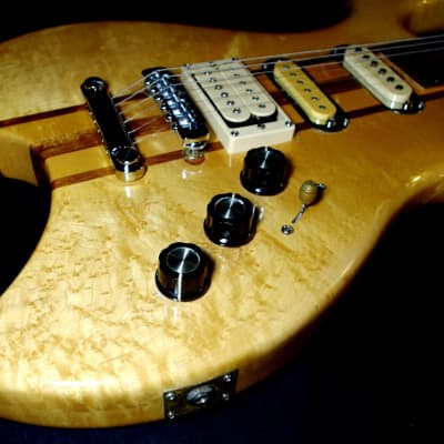 LADO R-1 1985 Natural Maple.  Beautiful Guitar.  Great player. UBER RARE. image 15