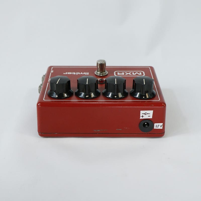 MXR 143 Limiter Compressor (Pedalboard Friendly, 18V)