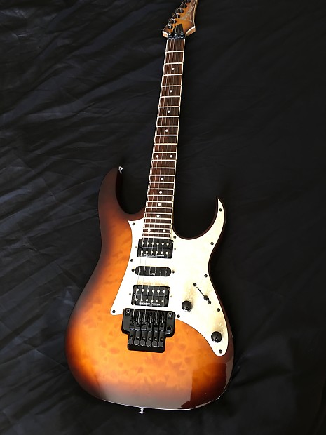 可愛いクリスマスツリーやギフトが！ Ibanez RG350QMZ 2011 Antique Burst | Reverb ギター