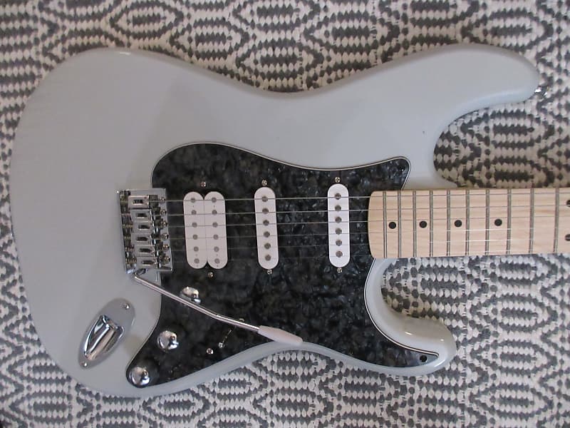 ~Cashified~ Kramer Strat-Style Pewter Rock 'n' Roller image 1
