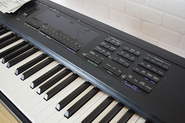 Ensoniq TS-12 performance composition synthesizer keyboard