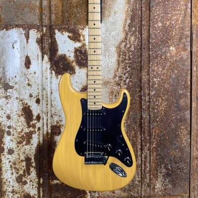 Fender Stratocaster FSR 2002 USA Special Edition Butterscotch Blonde (used) image 1