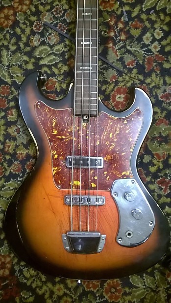Kingston on sale bass guitar