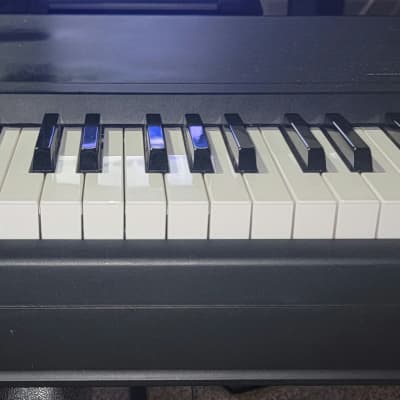 Yamaha KX8, weighted 88 key midi controller image 5