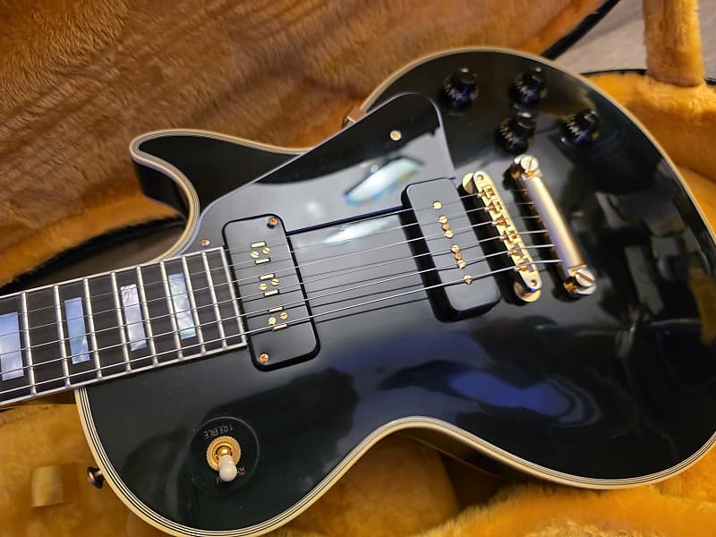 Shop Vintage Guitars at the Custom Shop Historic Collection