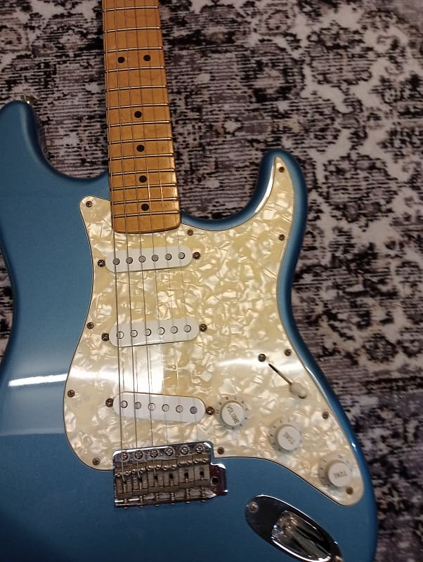 Fender Deluxe Powerhouse Stratocaster | Reverb UK