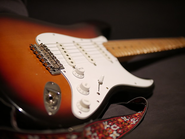 希少稀な Rare 1987 Fender ST-67  ギター