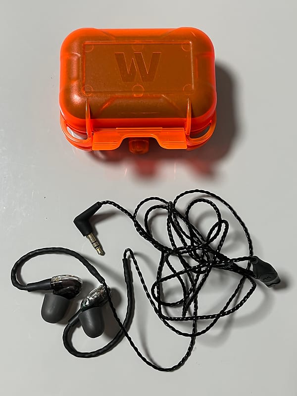 Westone UM Pro 30 Triple-Driver Stereo In-Ear Headphones