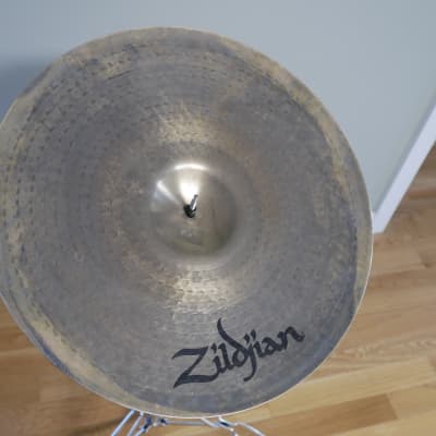 Zildjian 20" K Custom Dry Ride Cymbal 1989 - 2019 - Traditional image 2